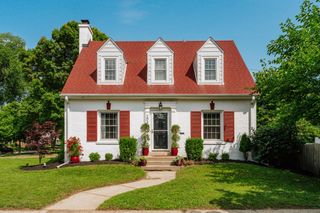 204 E Birch AVENUE, Whitefish Bay, WI 53217
