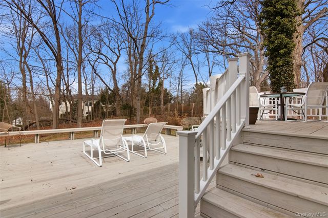 39 Lotowana Lane, Stony Brook, NY 11790