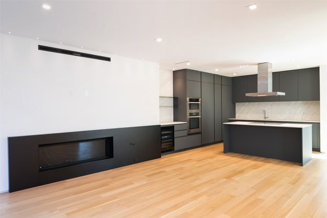 3515 Edgewater Street, Dallas, TX 75205