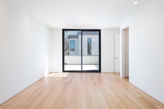 3515 Edgewater Street, Dallas, TX 75205