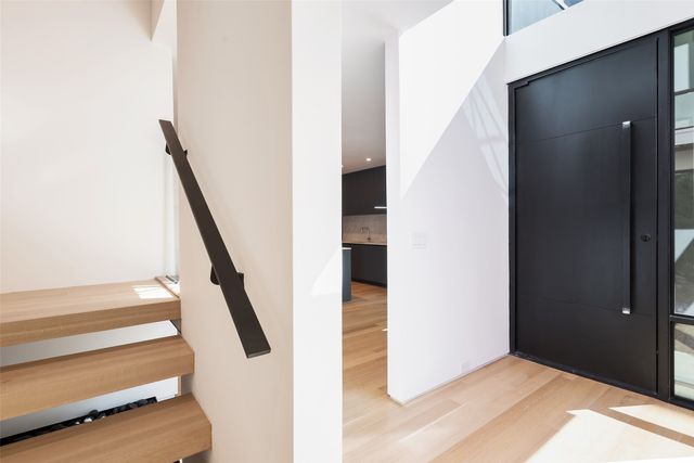 3515 Edgewater Street, Dallas, TX 75205