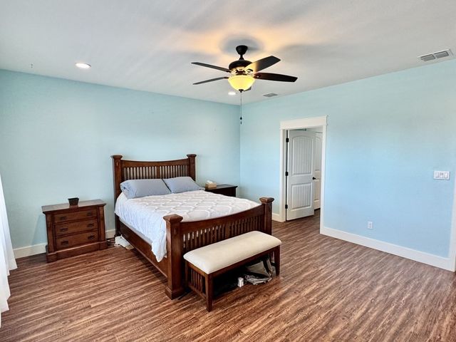 1504 Cape Velero Dr, Rockport, TX 78382