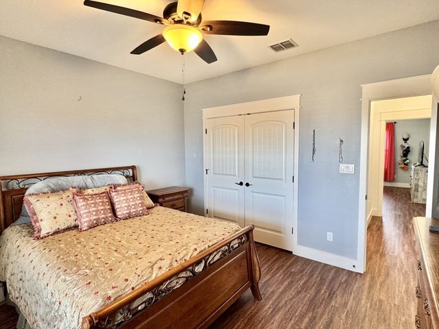 1504 Cape Velero Dr, Rockport, TX 78382