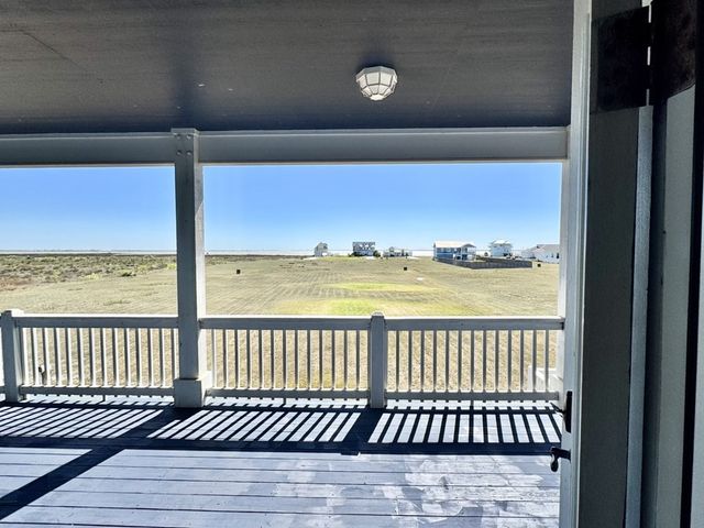 1504 Cape Velero Dr, Rockport, TX 78382