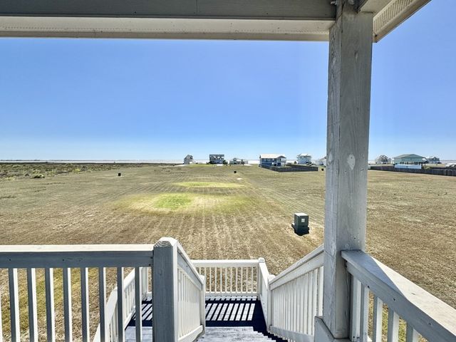 1504 Cape Velero Dr, Rockport, TX 78382