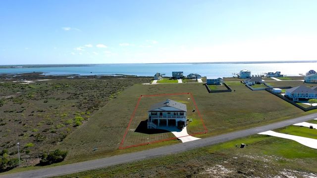 1504 Cape Velero Dr, Rockport, TX 78382