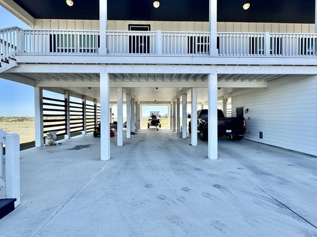1504 Cape Velero Dr, Rockport, TX 78382