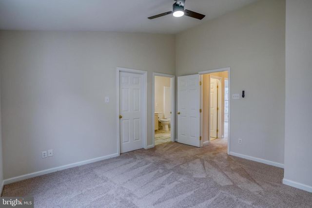 34 PHOTINIA DR, Newark, DE 19702