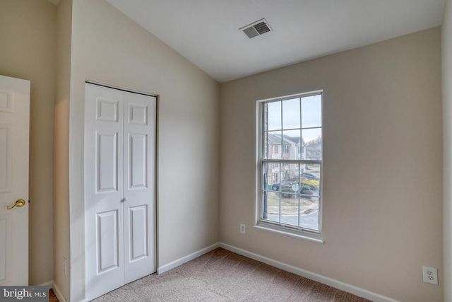 34 PHOTINIA DR, Newark, DE 19702