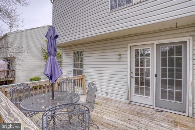 34 PHOTINIA DR, Newark, DE 19702