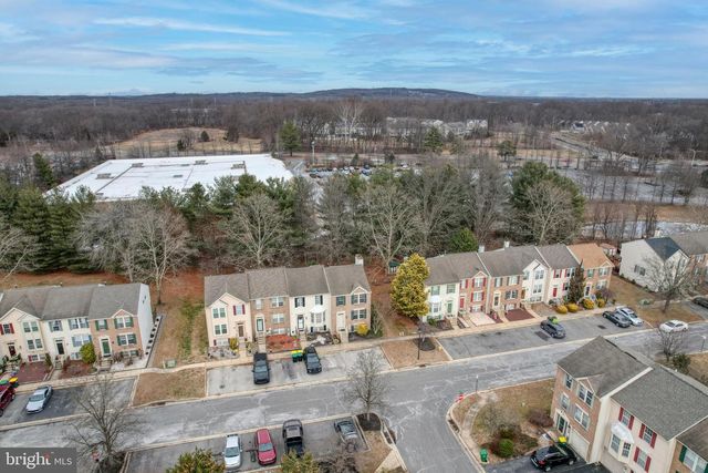 34 PHOTINIA DR, Newark, DE 19702