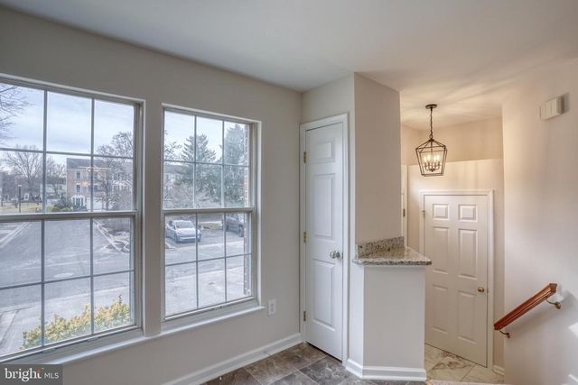 34 PHOTINIA DR, Newark, DE 19702