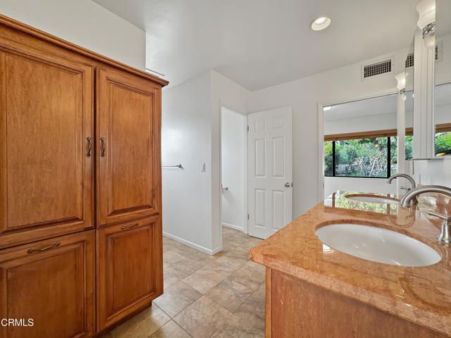 2307 Dorothy Street, La Crescenta, CA 91214