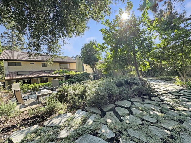 2307 Dorothy Street, La Crescenta, CA 91214