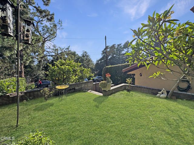 2307 Dorothy Street, La Crescenta, CA 91214