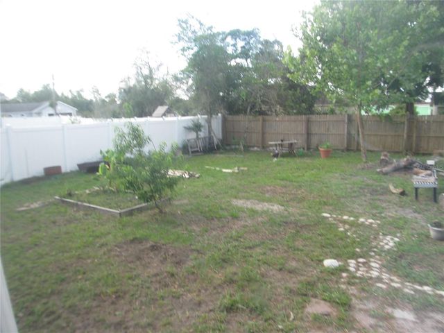3289 DUDLEY DRIVE, Deltona, FL 32738