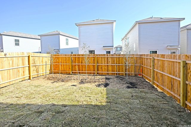 6730 Marble Ridge, Elmendorf, TX 78112