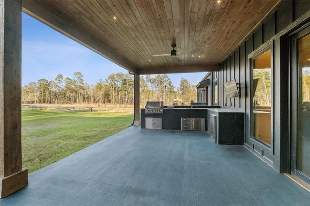 10202 Woodlane Boulevard, Magnolia, TX 77354