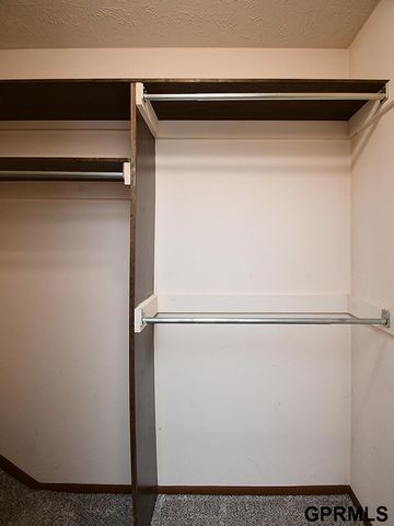 832 N 122 Court, Omaha, NE 68154