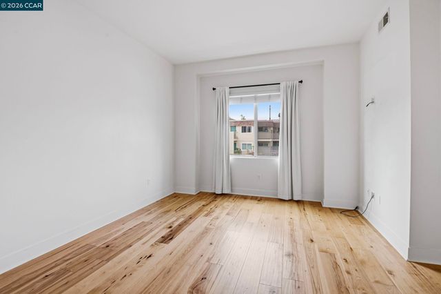 20402 Santa Ana Ave 4, Newport Beach, CA 92660