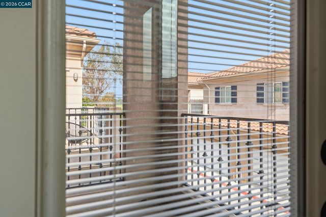 20402 Santa Ana Ave 4, Newport Beach, CA 92660