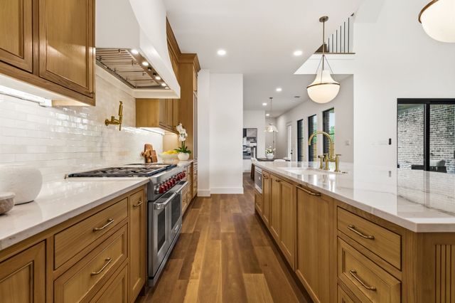 7153 Cornelia Lane, Dallas, TX 75214
