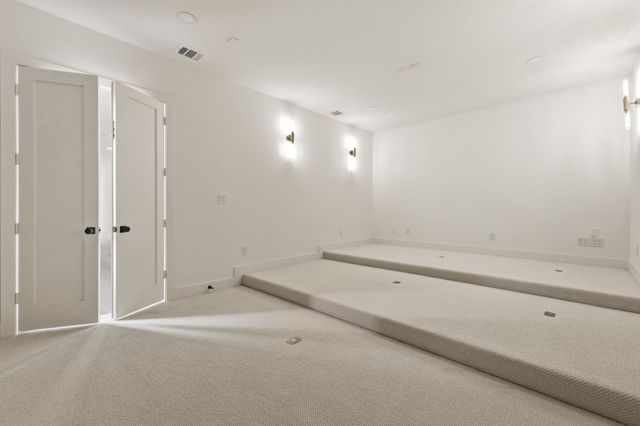 7153 Cornelia Lane, Dallas, TX 75214