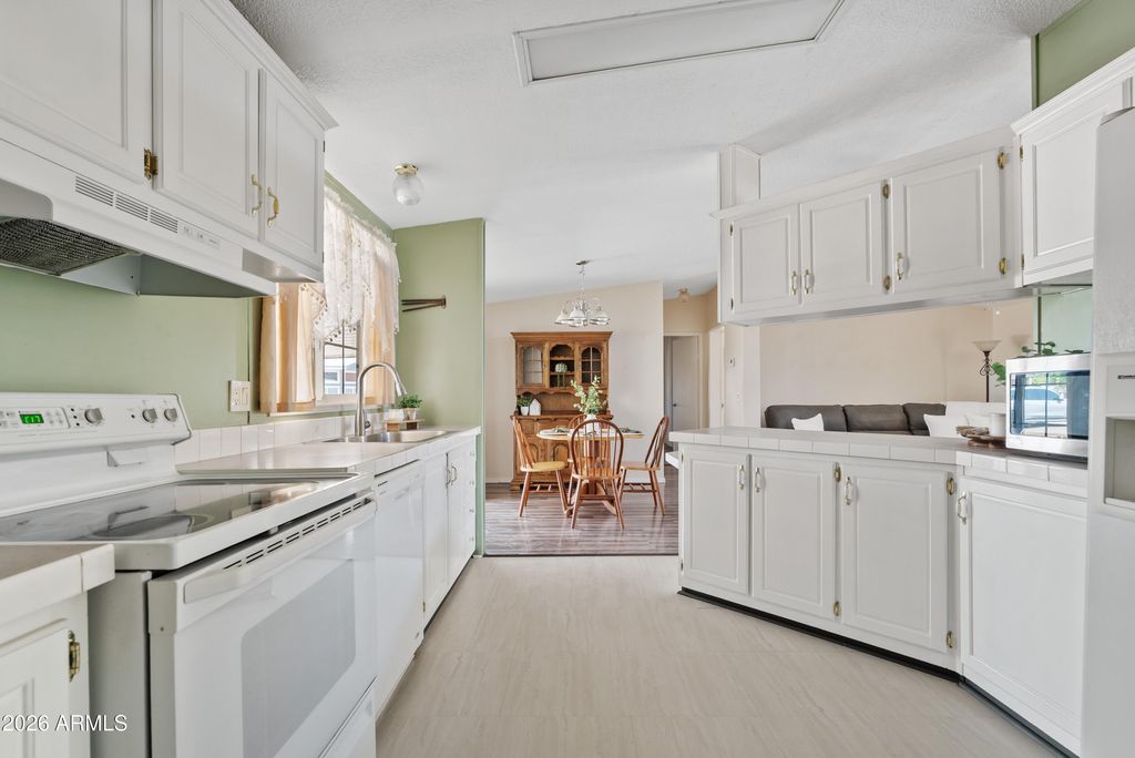 3700 S Tomahawk Road 31, Apache Junction, AZ 85119 — photo 2
