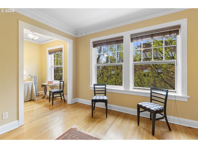 709 Sw 16TH Ave, Portland, OR 97205