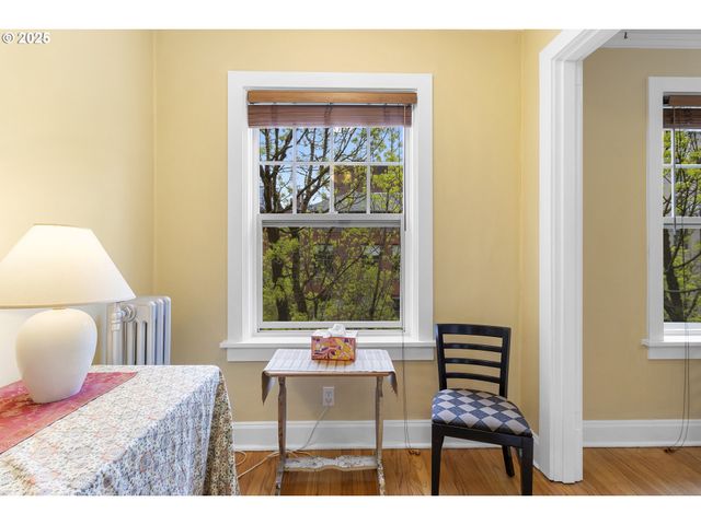 709 Sw 16TH Ave, Portland, OR 97205