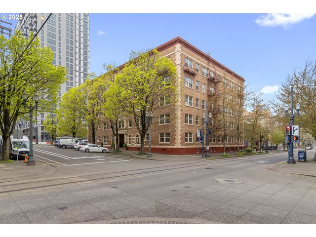 709 Sw 16TH Ave, Portland, OR 97205