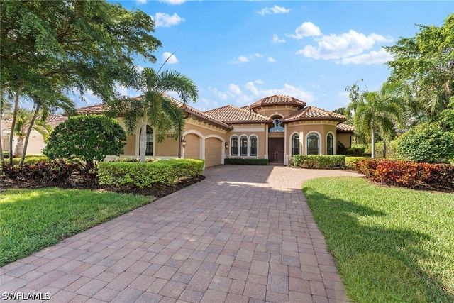 8838 Lely Island CIR, Naples, FL 34113