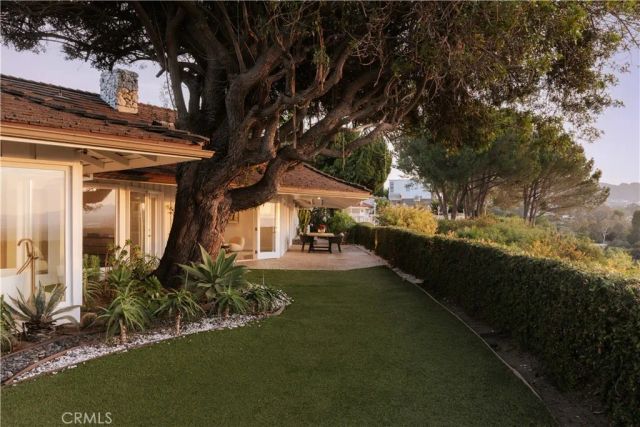 4173 Regal Oak, Encino, CA 91436