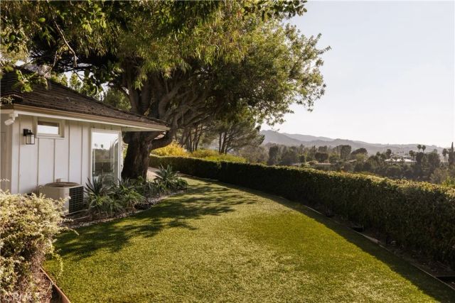 4173 Regal Oak, Encino, CA 91436