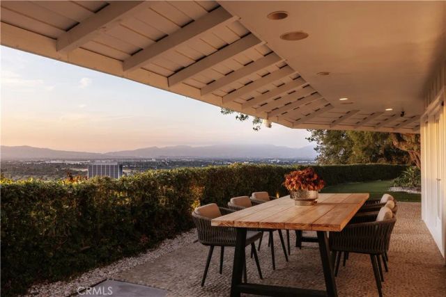4173 Regal Oak, Encino, CA 91436