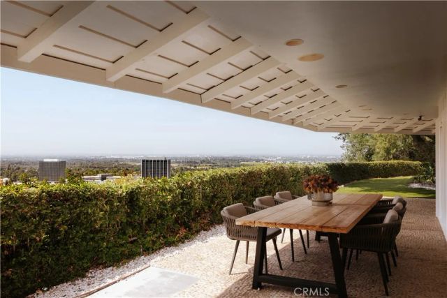 4173 Regal Oak, Encino, CA 91436