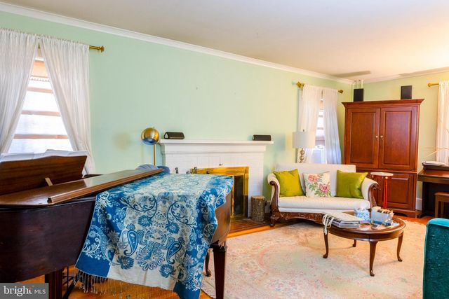 603 S SAMUEL ST, Charles Town, WV 25414