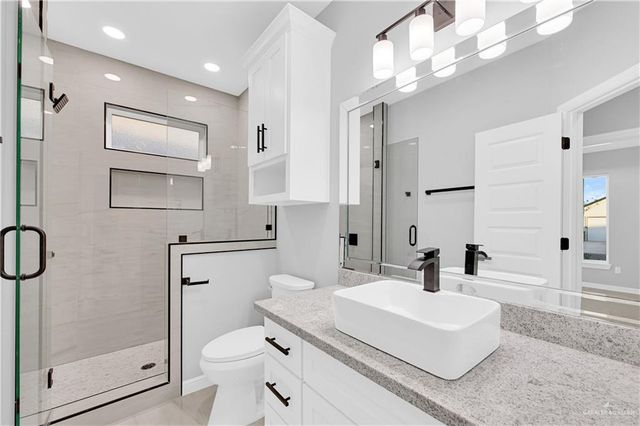 905 Magnolia Street, Mission, TX 78574