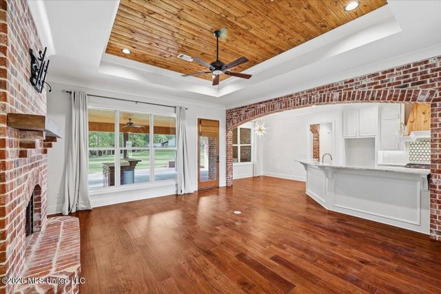 318 Longwood Court, Pearl, MS 39208