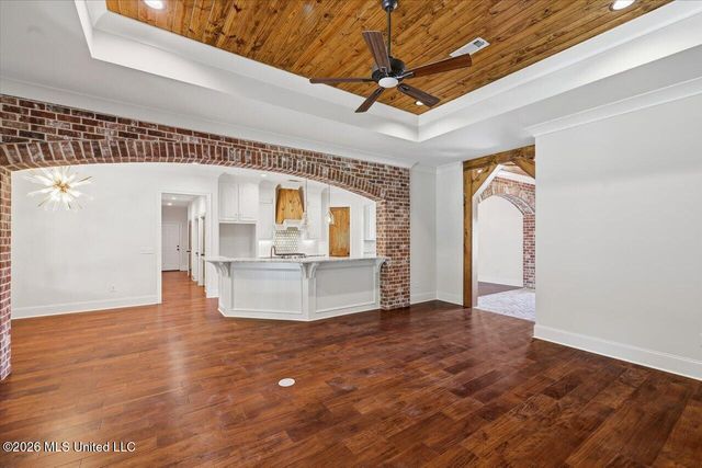 318 Longwood Court, Pearl, MS 39208