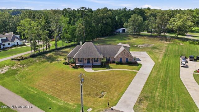 318 Longwood Court, Pearl, MS 39208