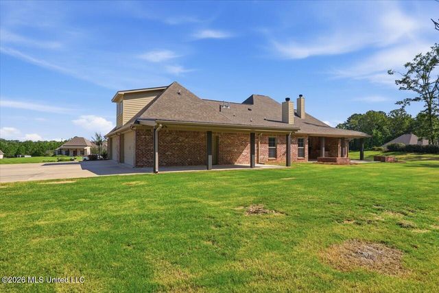 318 Longwood Court, Pearl, MS 39208