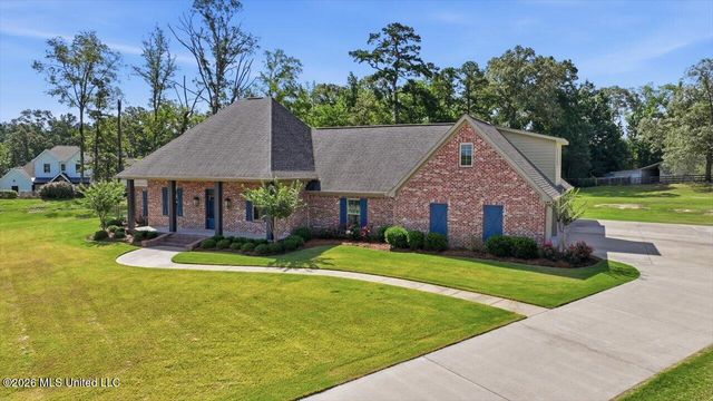 318 Longwood Court, Pearl, MS 39208