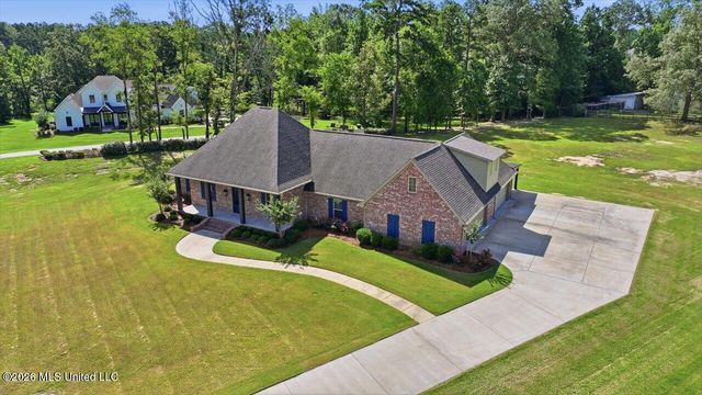 318 Longwood Court, Pearl, MS 39208