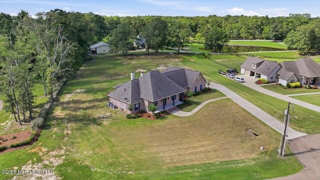 318 Longwood Court, Pearl, MS 39208