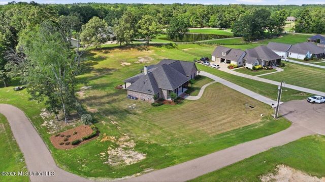 318 Longwood Court, Pearl, MS 39208