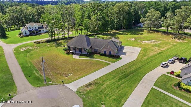 318 Longwood Court, Pearl, MS 39208