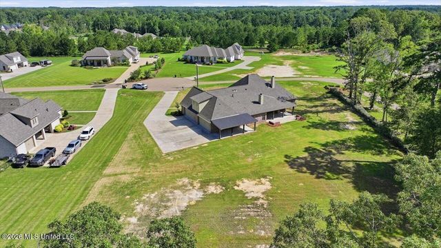 318 Longwood Court, Pearl, MS 39208