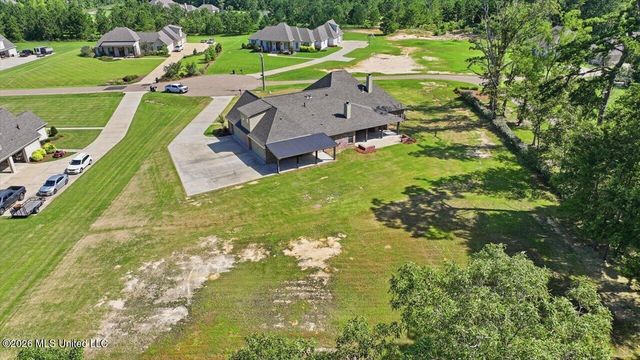 318 Longwood Court, Pearl, MS 39208