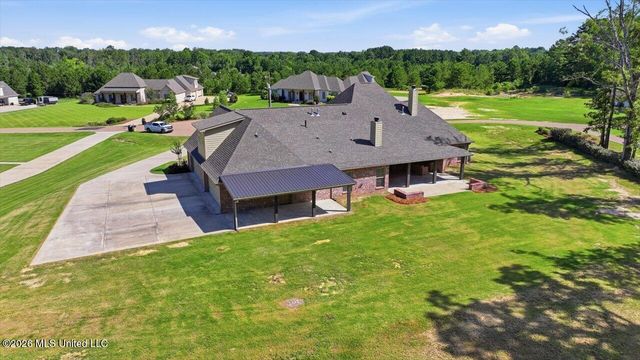 318 Longwood Court, Pearl, MS 39208